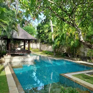 https://royal-beach-seminyak.hotelsseminyak.net